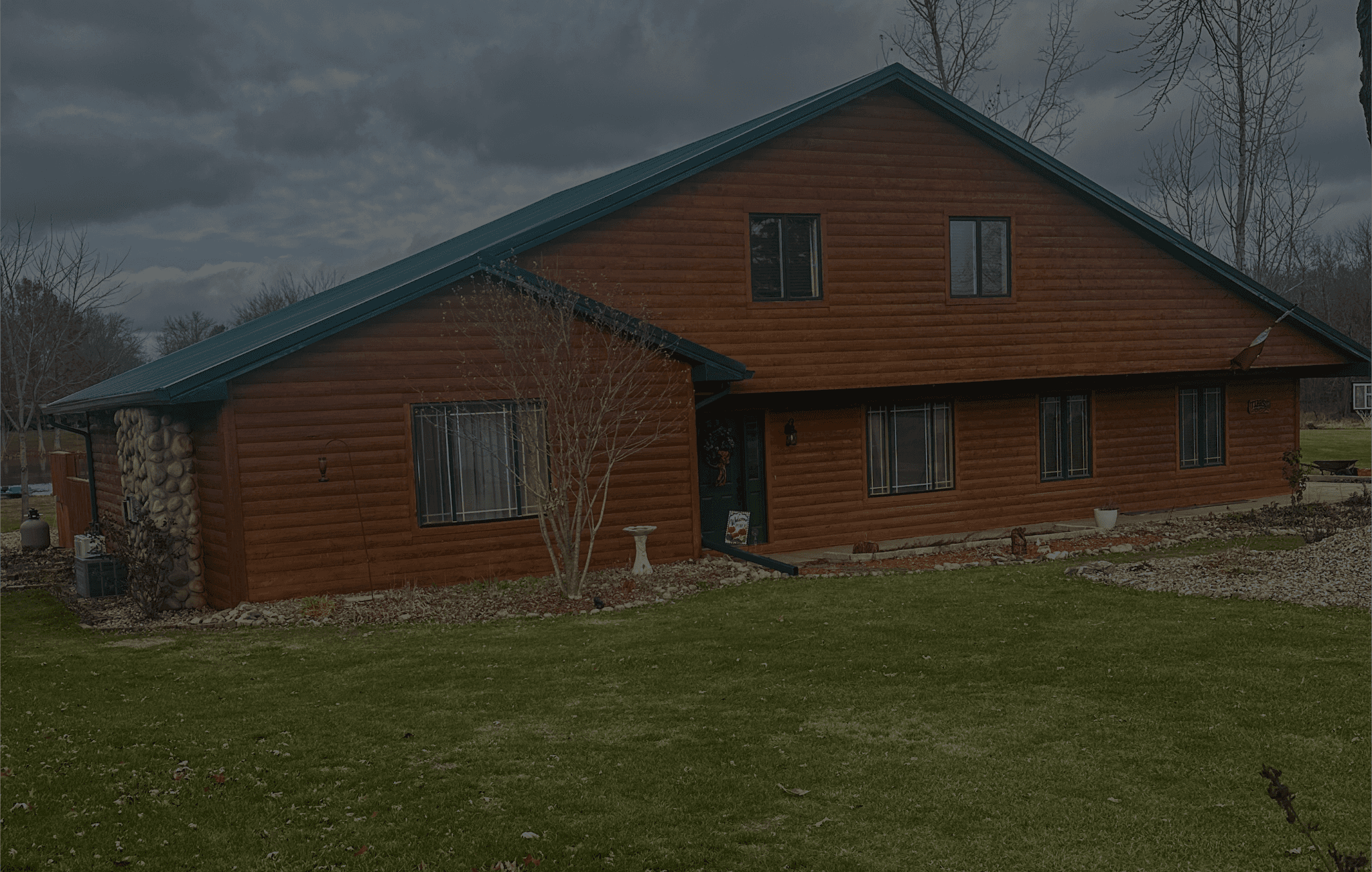 a close up of a roof with a blue tint