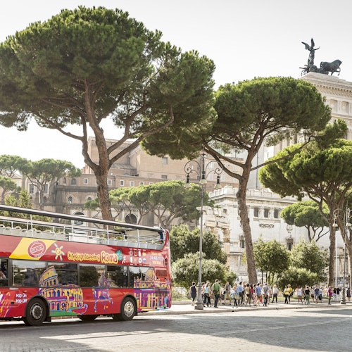 Tour della città di Roma con trasferimento da Civitavecchia in autobus