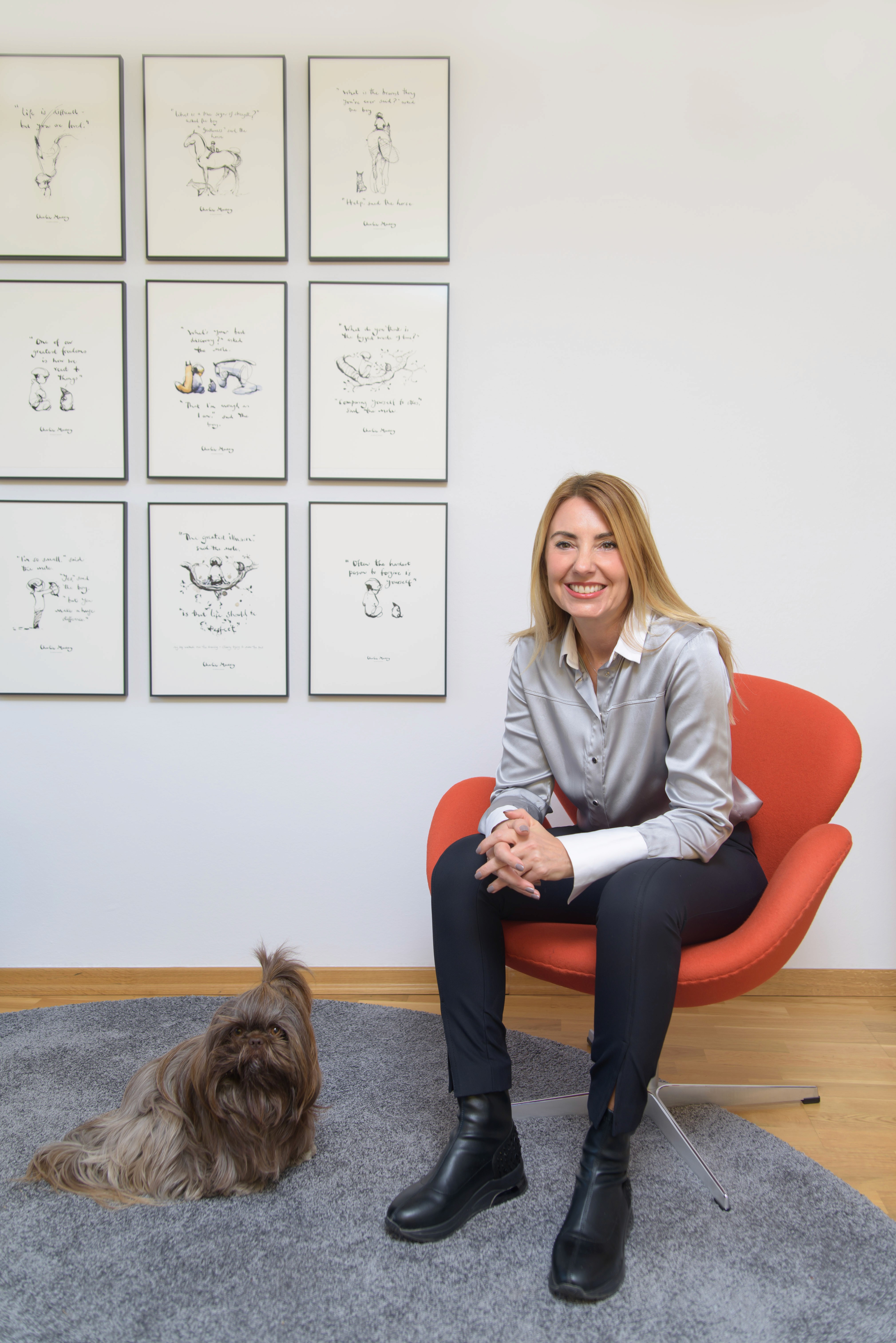 Portrait von Stella Bodensteiner und Hund