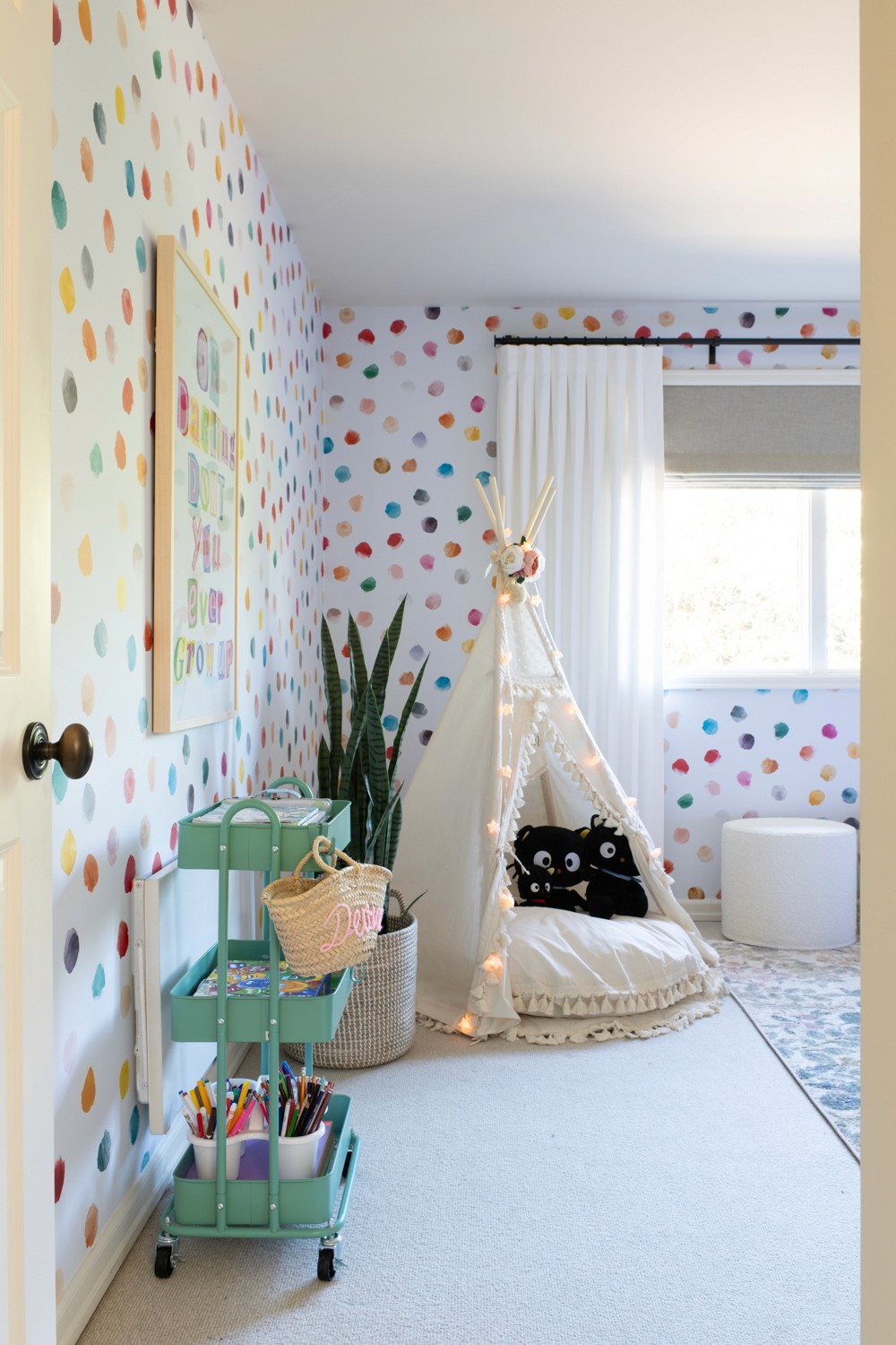 We’re so excited to share details from The Medina House: Girls Bedroom 3  –– one of our favorite interior design + professional organizing projects in Medina, WA.
