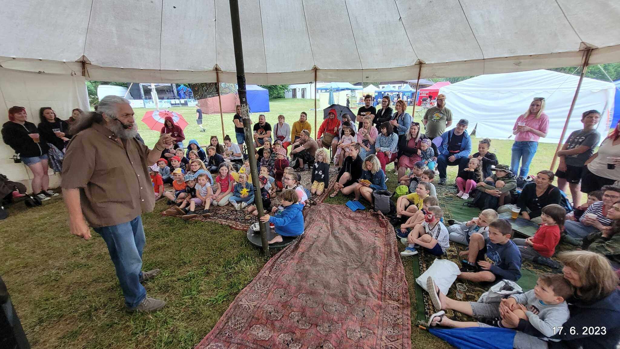 Sváťovo dividlo - krásné divadlo pro nejmenší návštěvníky festivalu Dobrovol