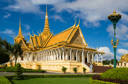 This image shows the Royal Palace in Phnom Penh, Cambodia