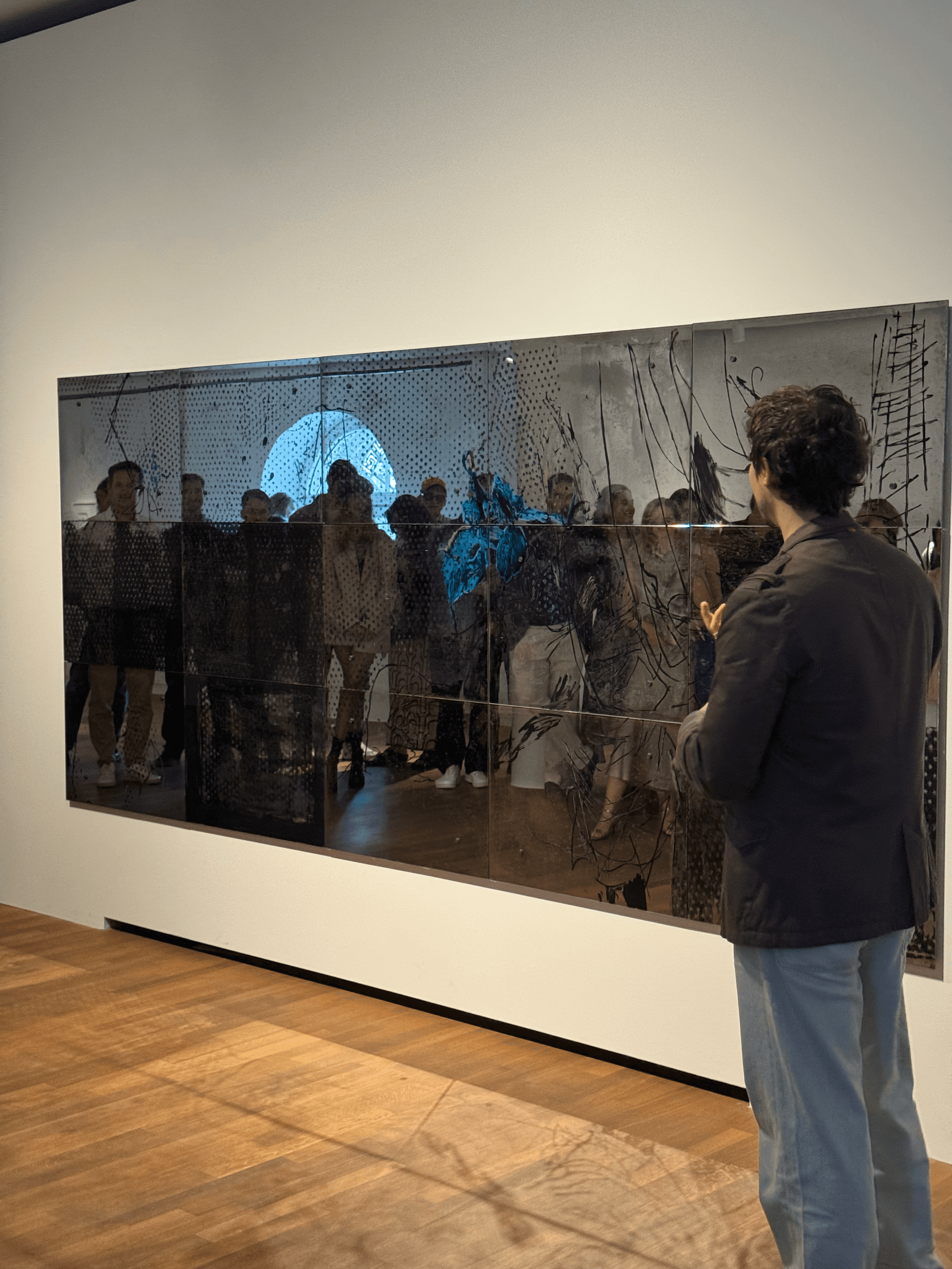 Entrepreneurs engaging in a lively discussion during a Bizz Buzz networking event.