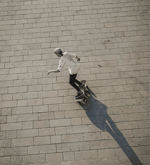 Skating on one leg