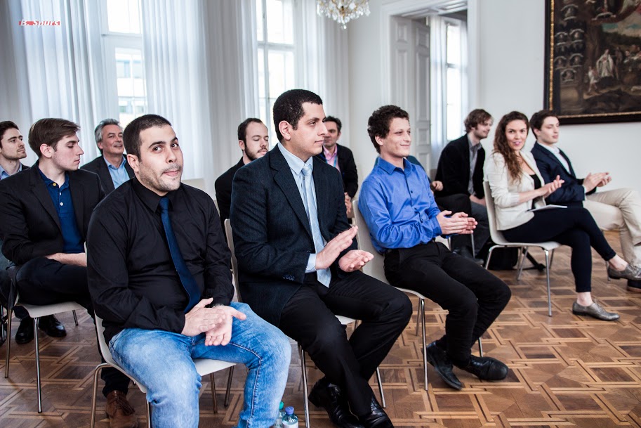 LBS students listening to DI Franz Viehböck DI Franz Viehböck, Chief Technology Officer at Berndorf AG 