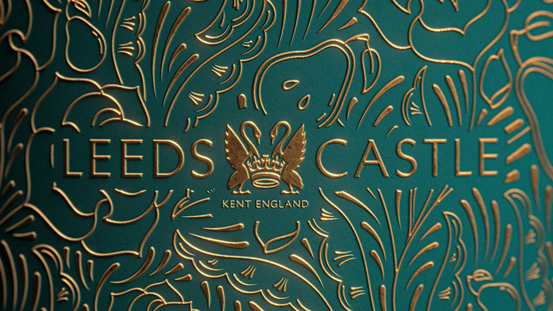 Front on veiw of 3D embossed Leeds Gin bottle Label