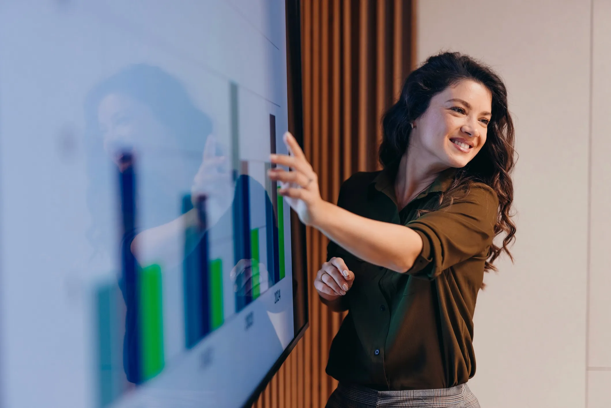 Warehouse labor planner presenting a standards-based labor plan built with Takt, aligning staffing, productivity targets, and operational goals with the warehouse operations team.