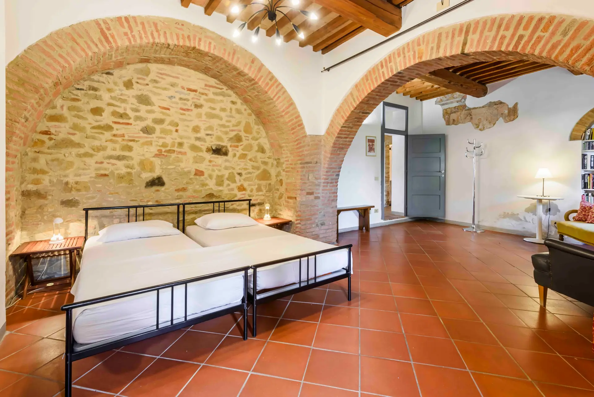 Luxury minimal chair