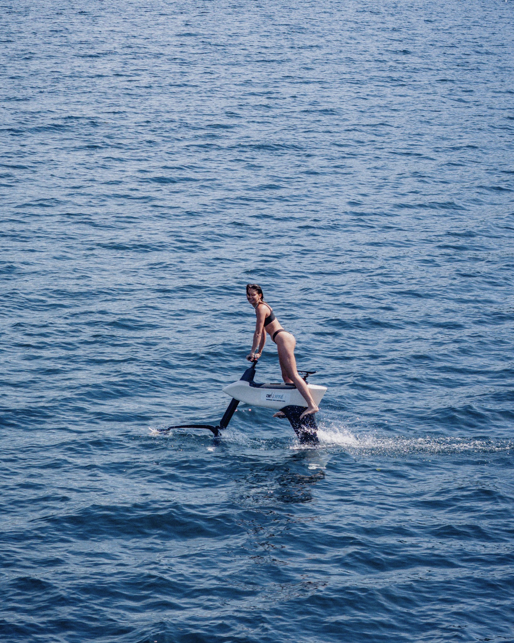 Hydrofoil Manta5 sull'acqua