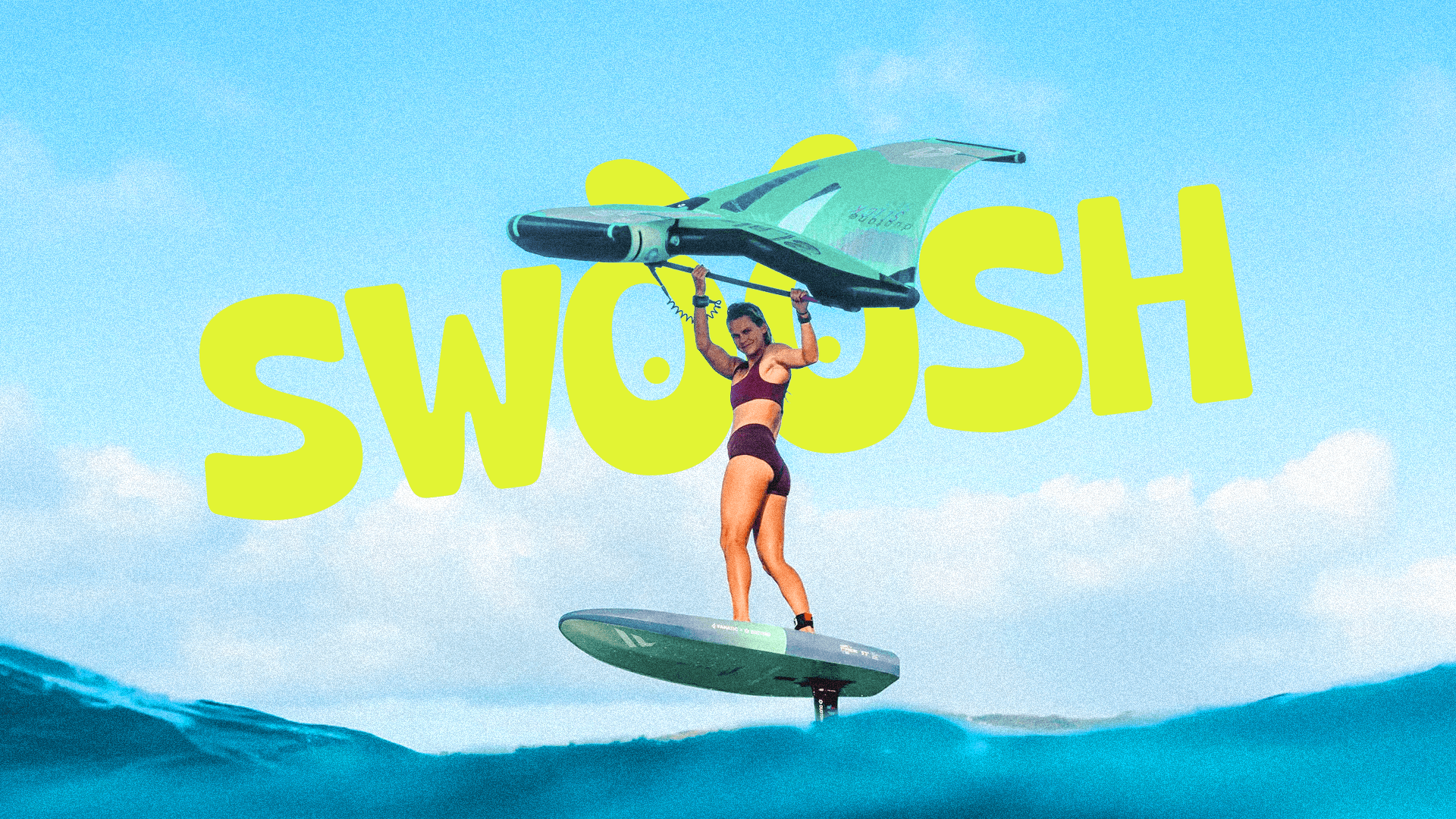 Présentation du logo pour le rebranding de 'Villa Wassim Marrakech'. Le logo est minimaliste et élégant, affiché en couleur bleu marine ou bleu nuit sur un fond blanc/bleu très clair. L'icône graphique est une silhouette stylisée et épurée, évoquant potentiellement un cheval ou une tête de cheval, avec une touche arabesque subtile, symbolisant le luxe, l'héritage ou l'exclusivité. Le nom 'VILLA WASSIM' est écrit en majuscules avec une police Serif classique et haut de gamme, complété par la localisation 'Marrakech'. Ce visuel est une cover de portfolio illustrant la direction artistique et le rebranding de luxe réalisés par Nux-Studio pour le secteur de l'hôtellerie ou des propriétés haut de gamme.