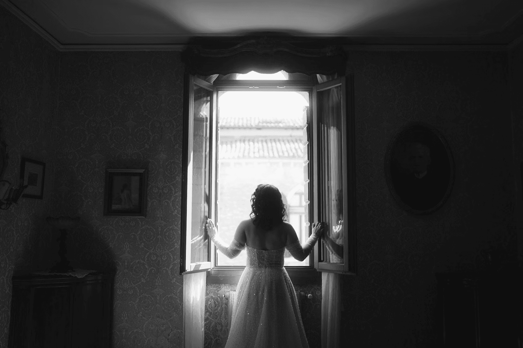 The peaceful morning of a Venice Elopement