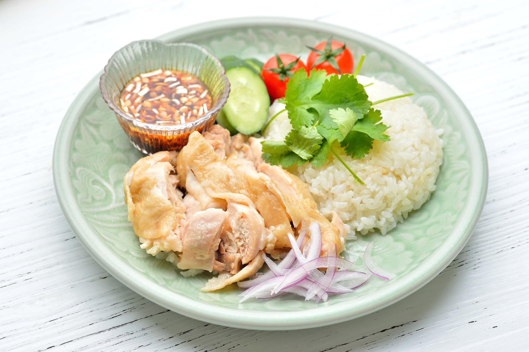 photography of dam during daytime