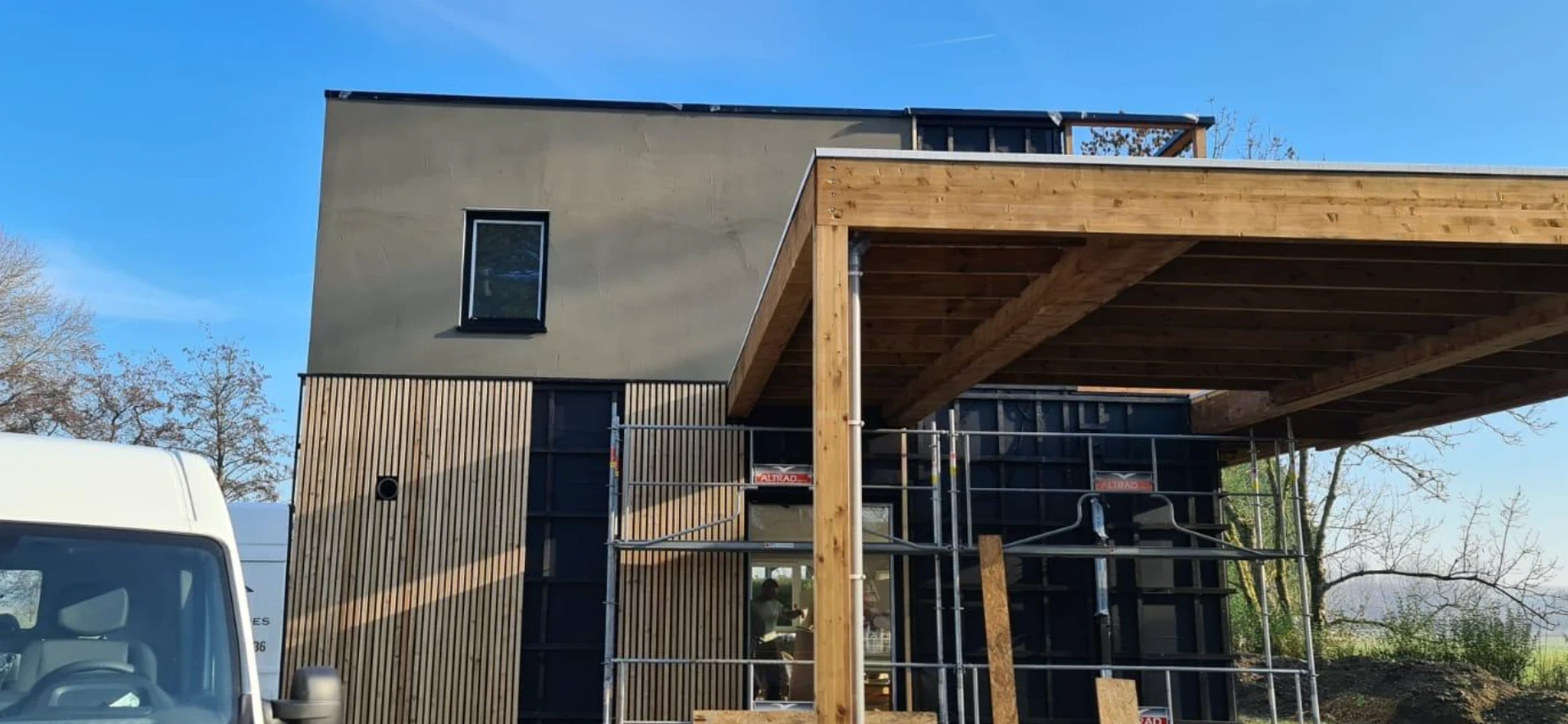 Bardage et ite en cours sur maison individuelle.png