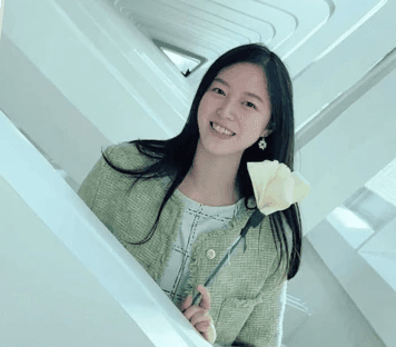 Headhshot of Schichao Wang