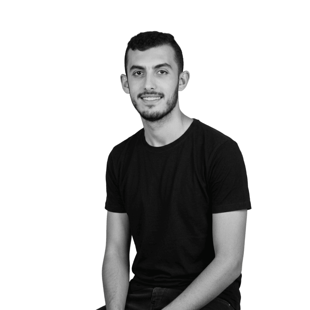 Mahmoud Elsalakh — Senior Product Designer, black and white portrait