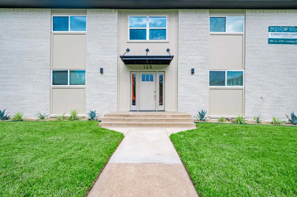 Crawford Corner at Bishop Ridge — 18-unit multifamily community in Dallas, TX; managed by Savoy Residential.