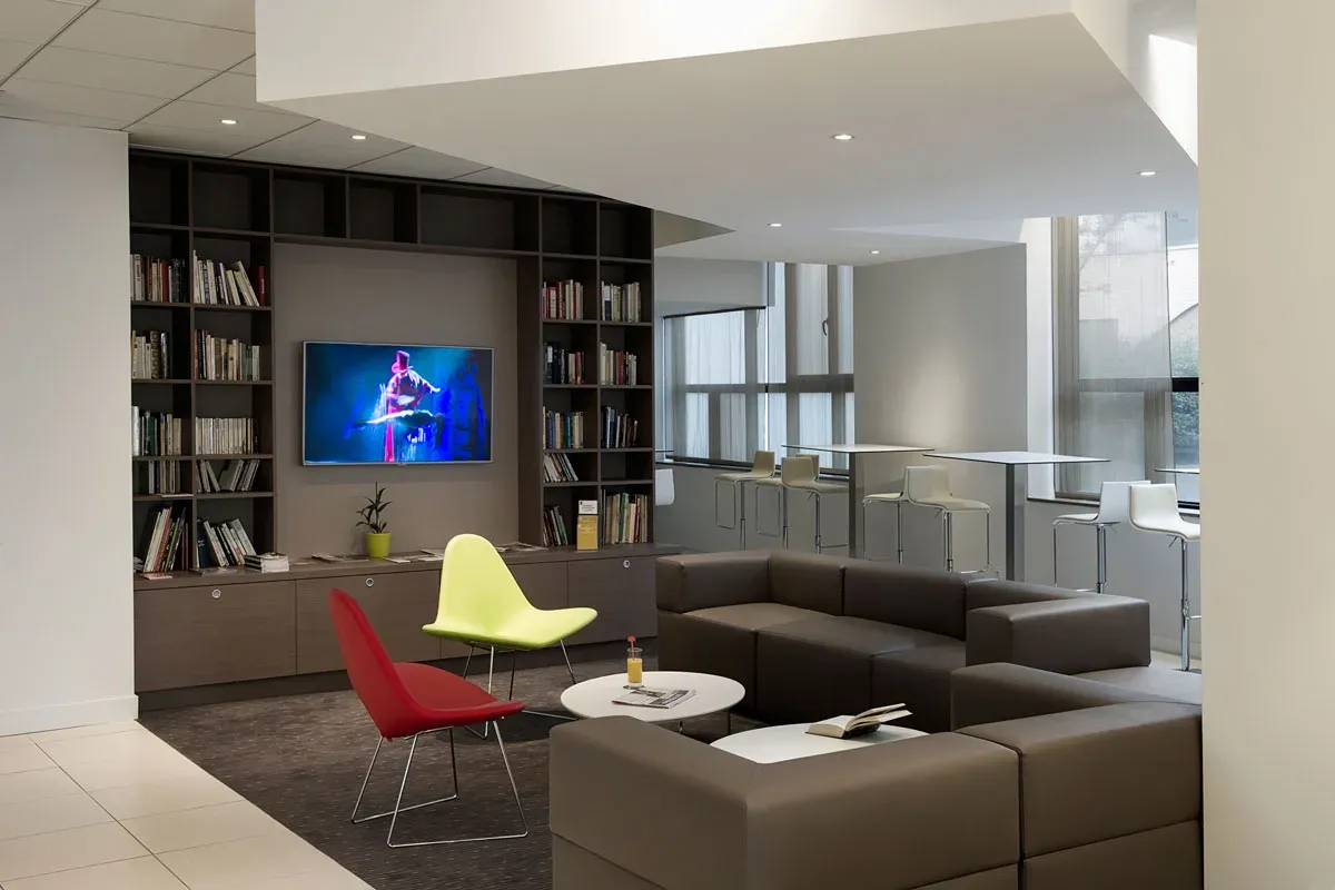 espace détente et télévison hotel à lille — photo design intérieur Lille | Anteale Yann Manac’h 2025