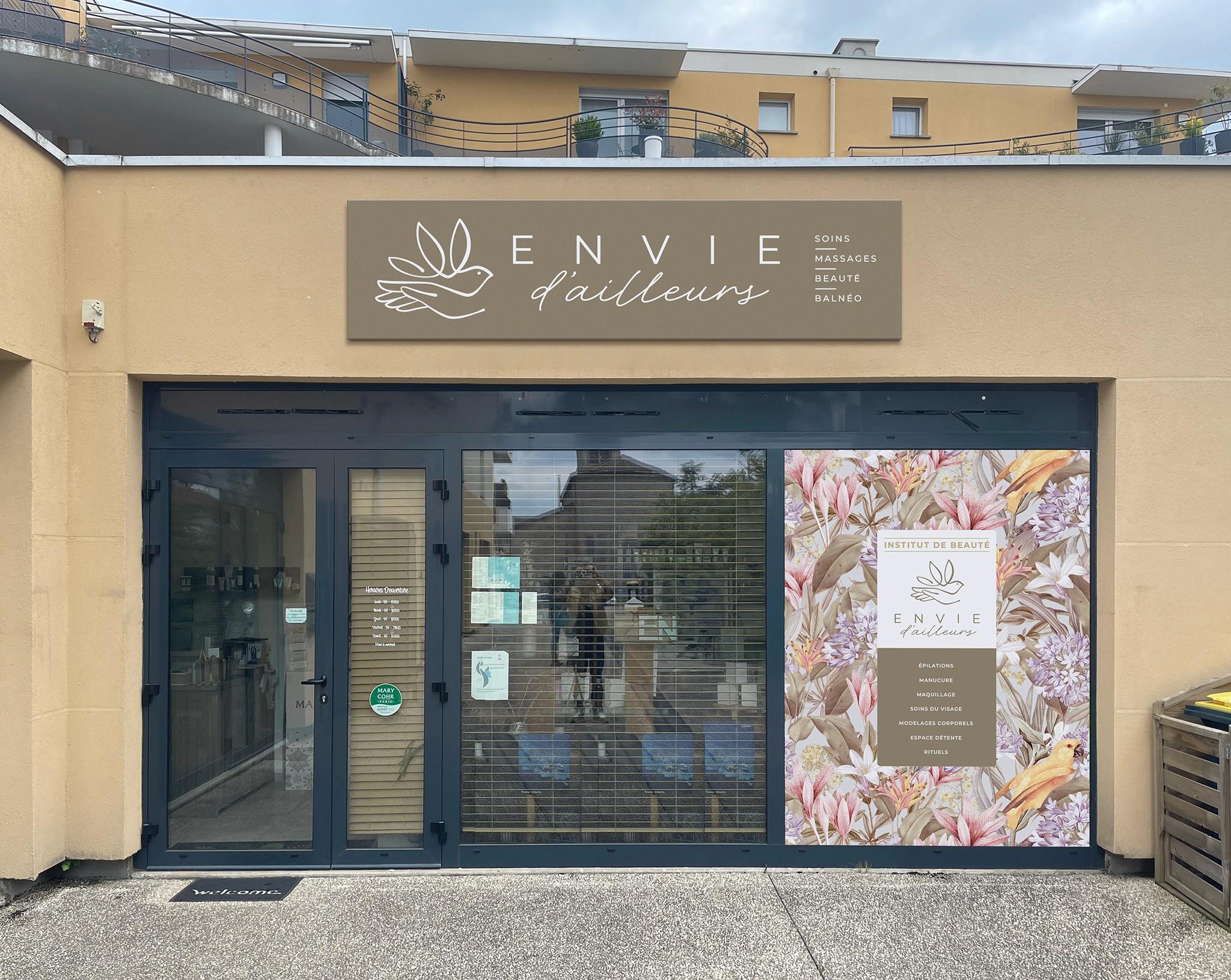 Envie d'Ailleurs vitrine