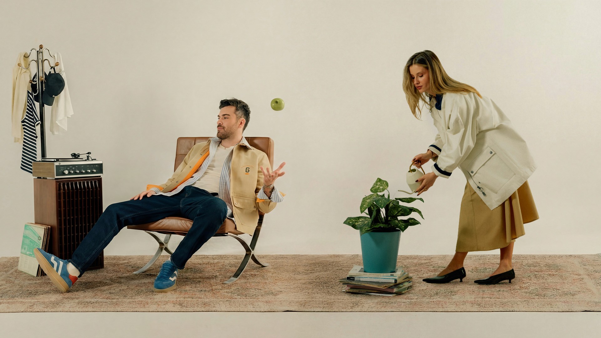 Batch.Works logo over a photo of a box of 3D printed objects