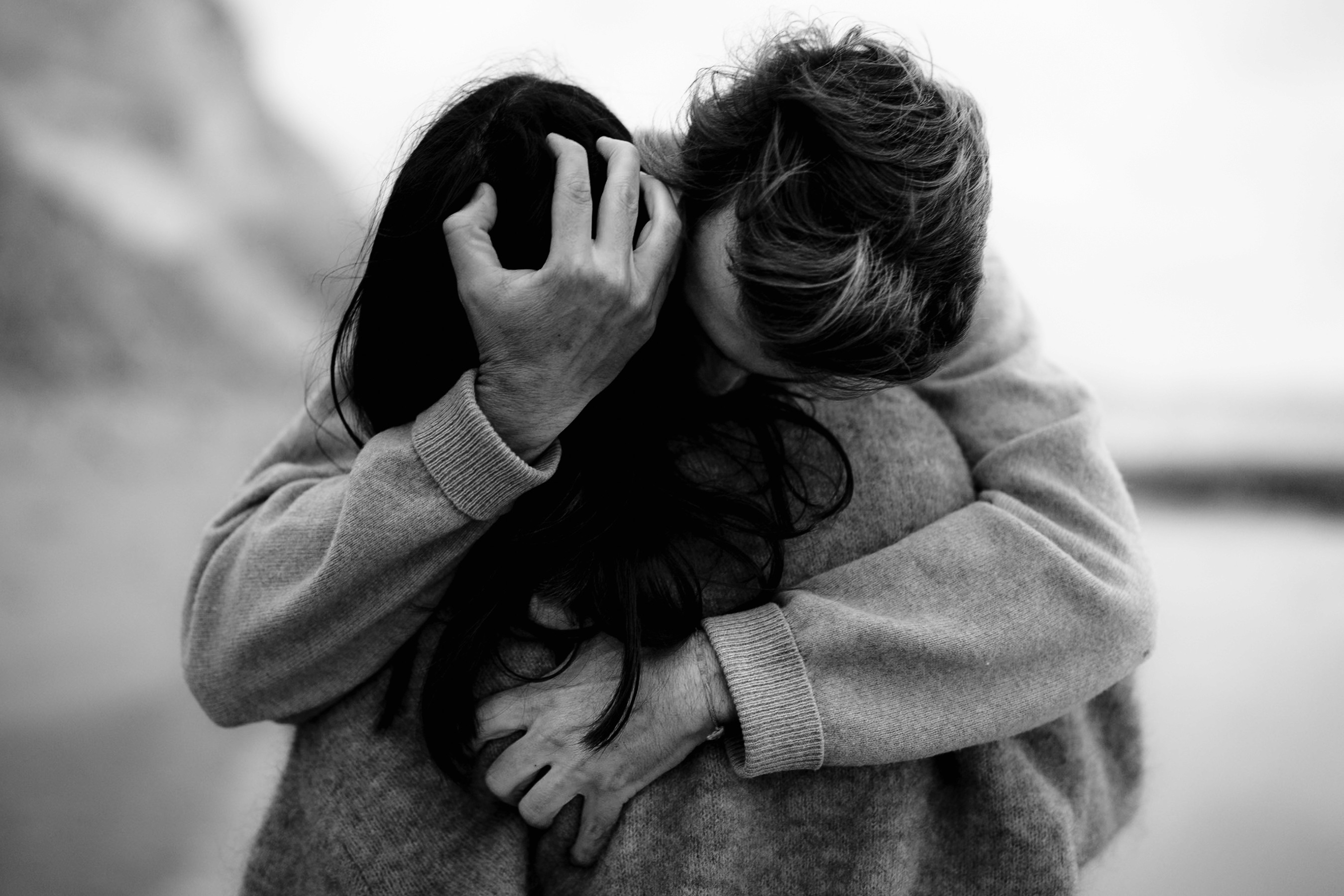 Séance photo de couple sur une plage à Bidart