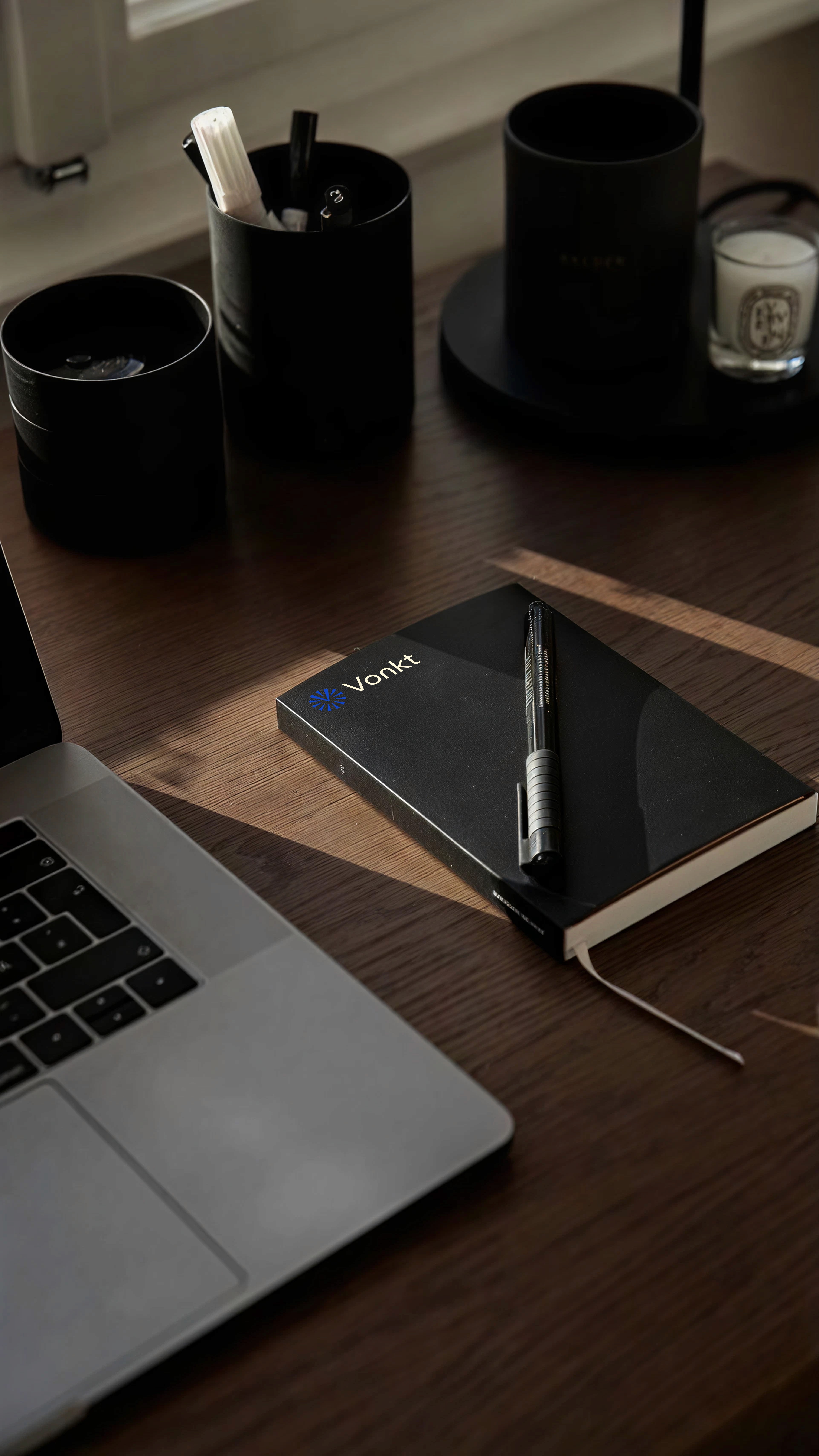 Branded notebook for business coaching brand Vonkt