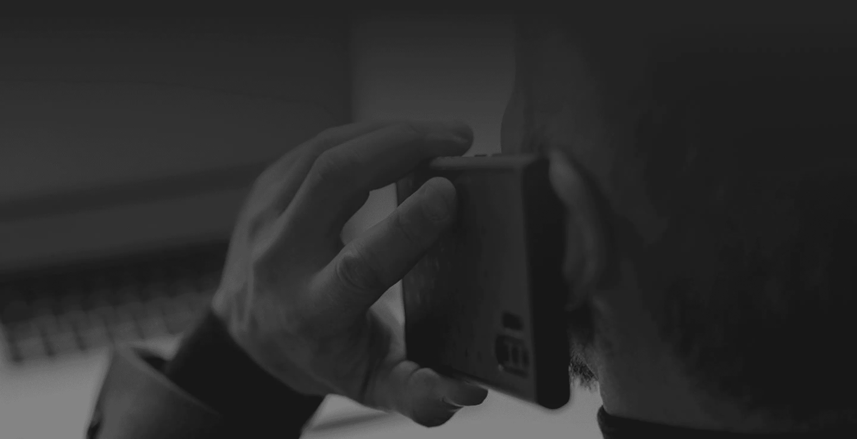 speaking at the phone