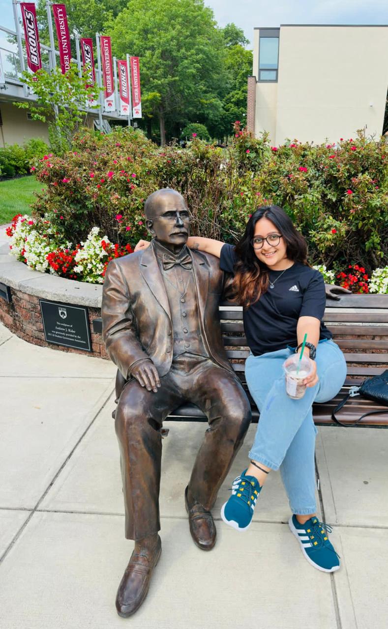 woman wearing blue dress shirt
