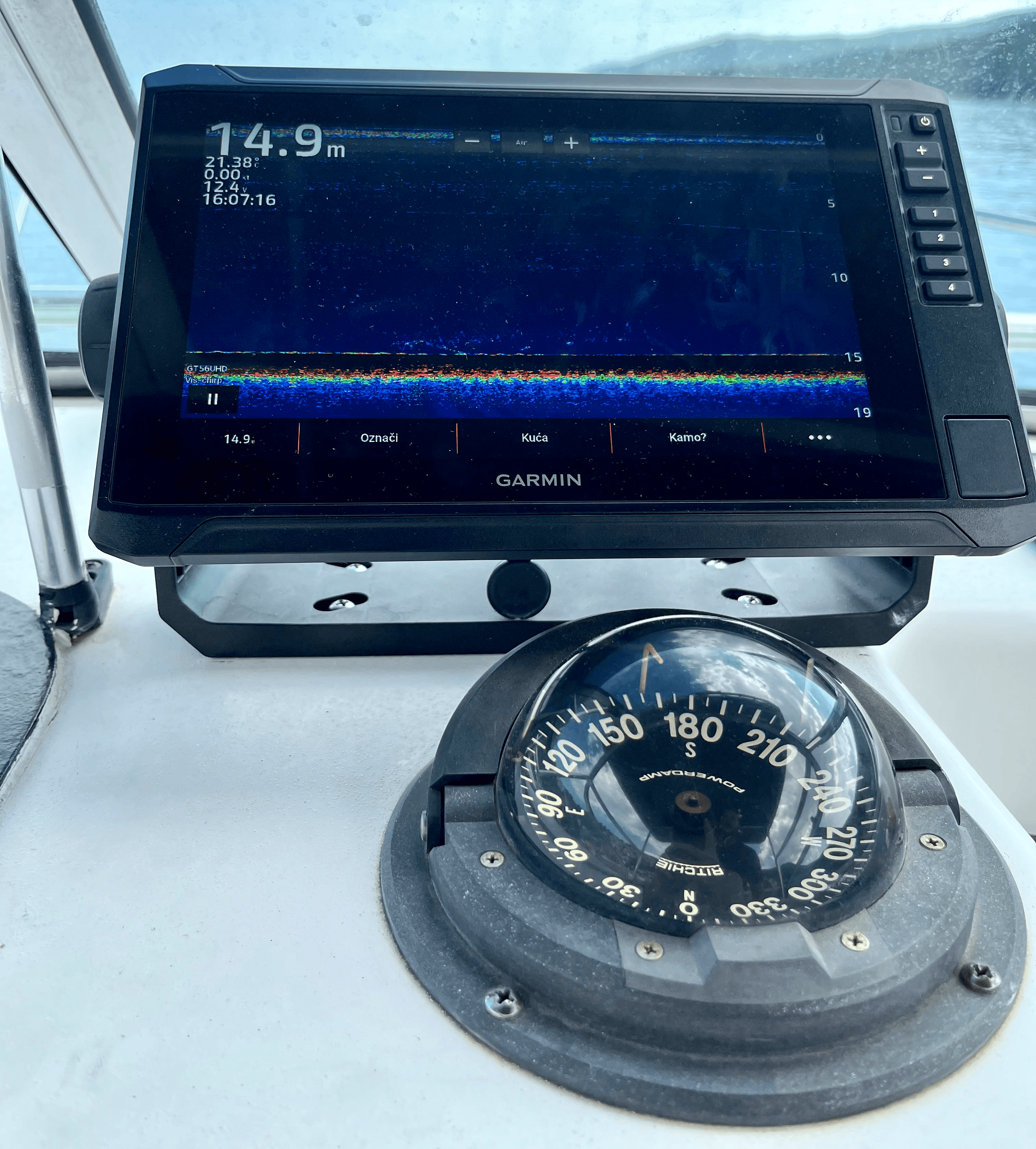 Garmin ECHOMAP UHD 92