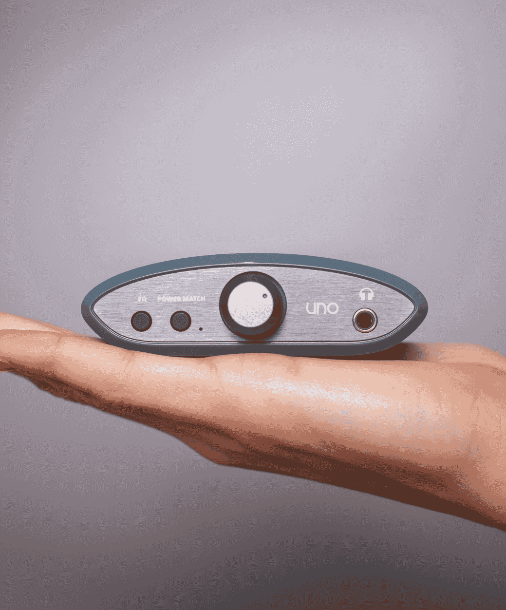 iFi Audio UNO - Lifestyle 2 - LE STUDIO HIFI