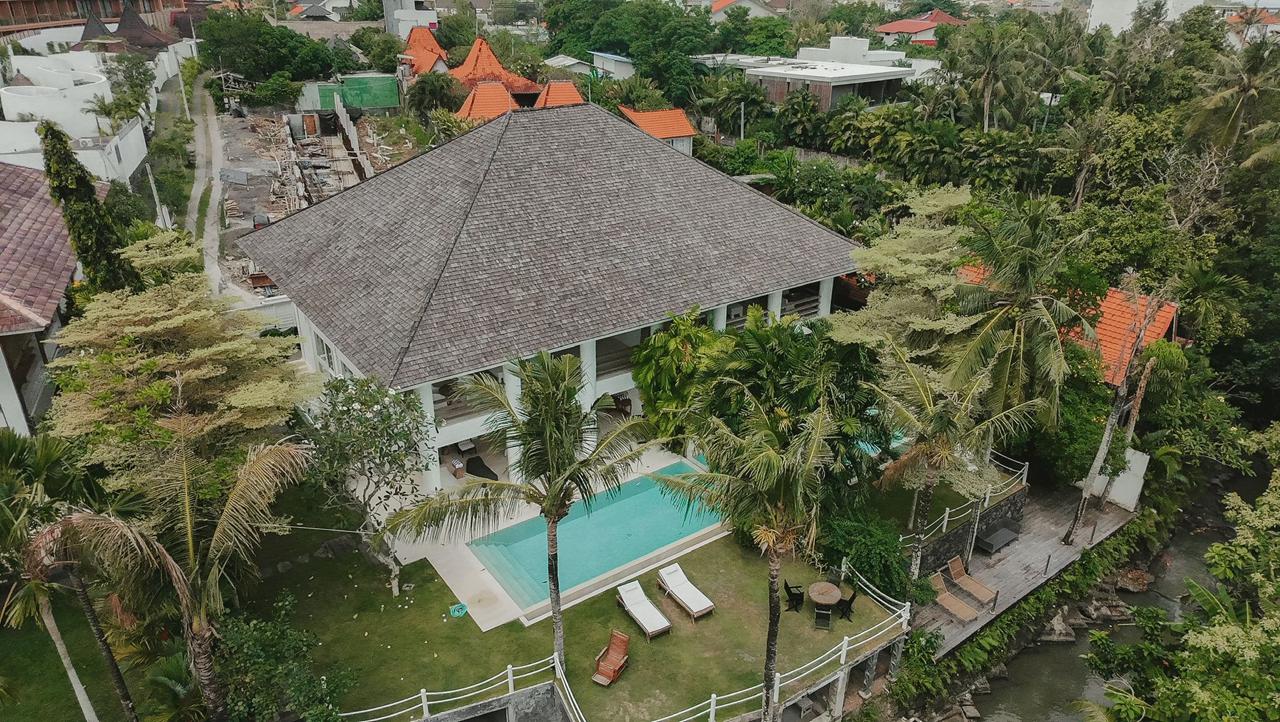 5-bedroom villa by the river in Pererenan