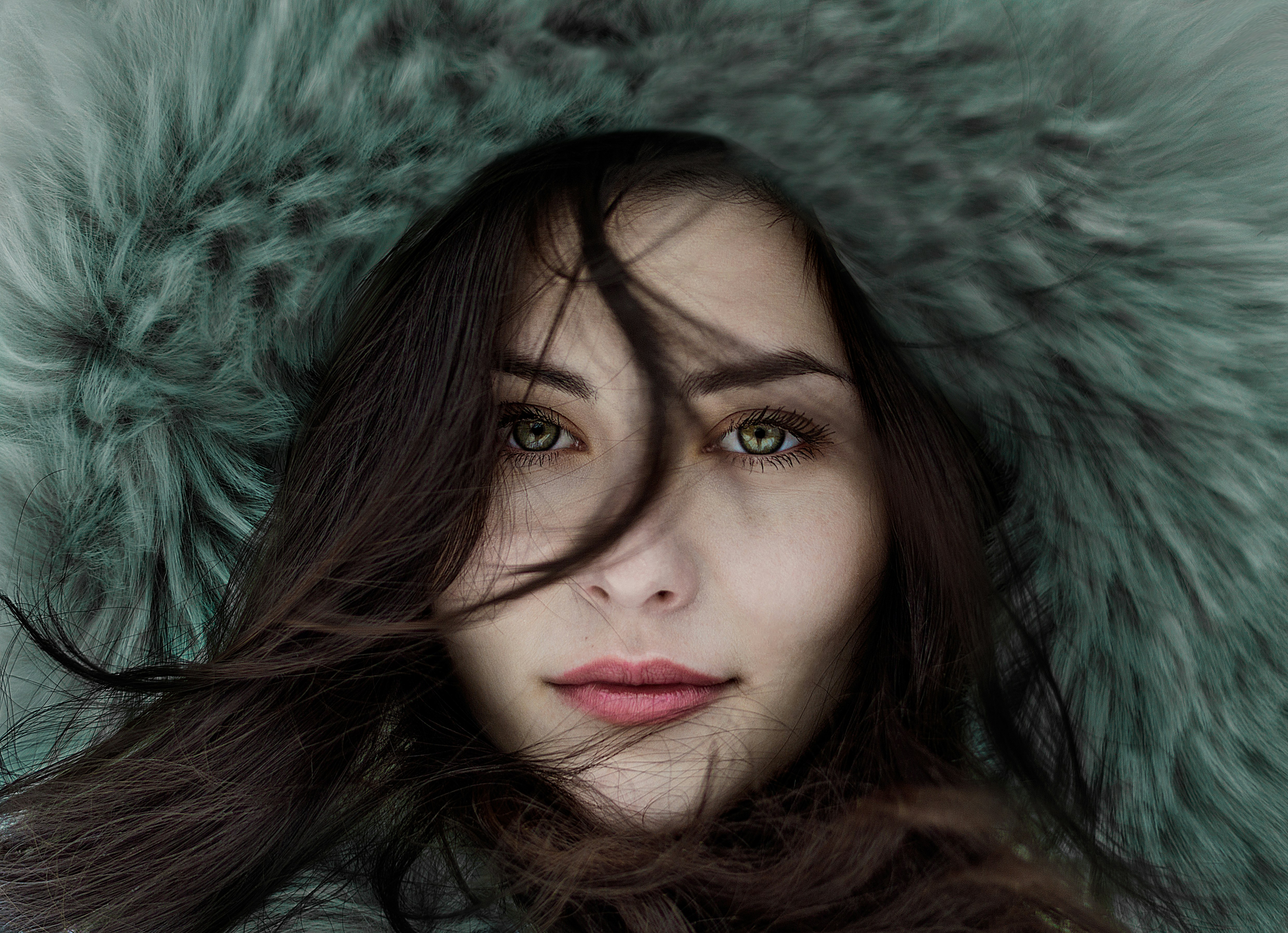 woman with hat looking at camera - Glow Up Tips