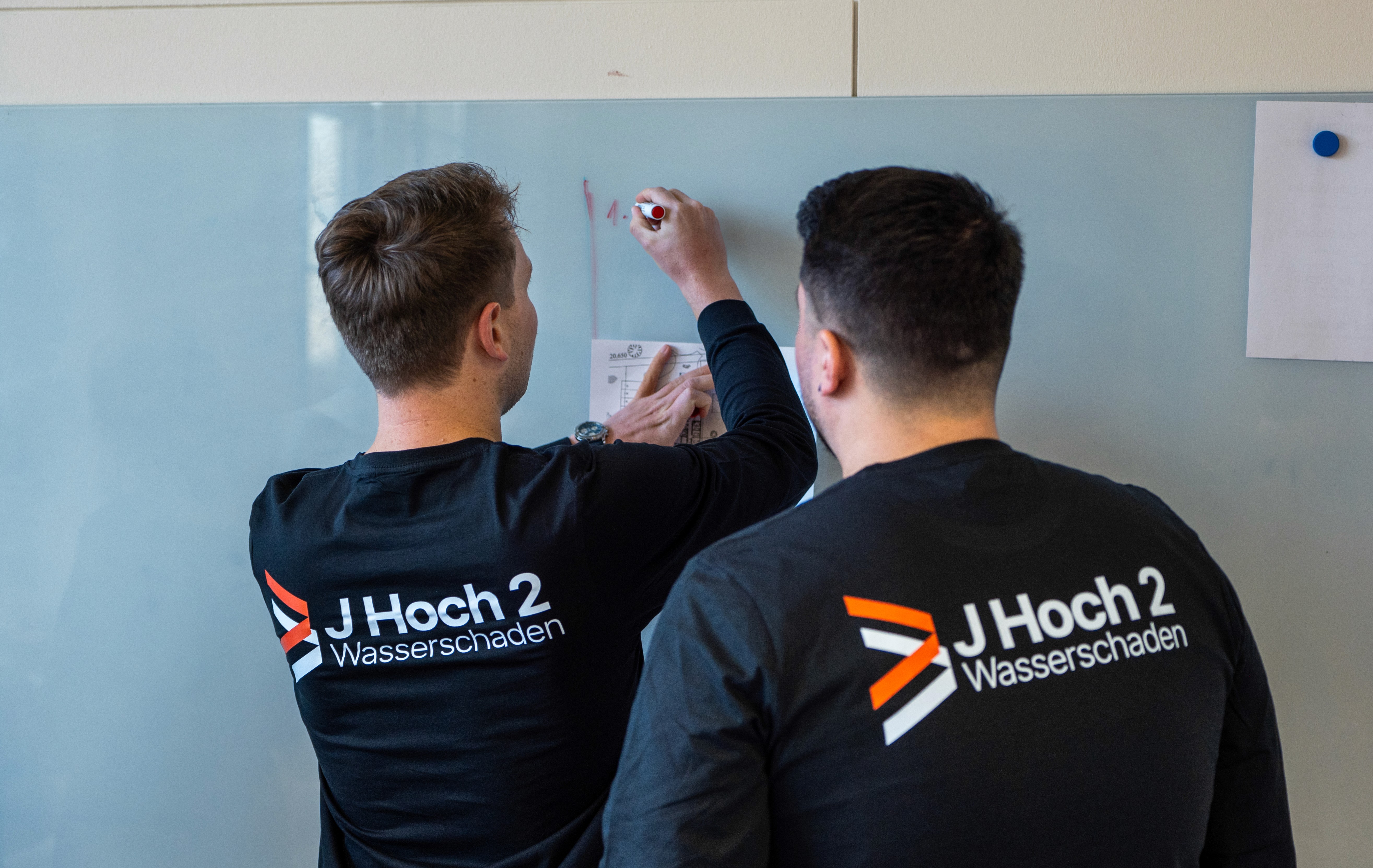 J² Fischer Bau Team bei Wasserschaden-Einsatz in Freiburg