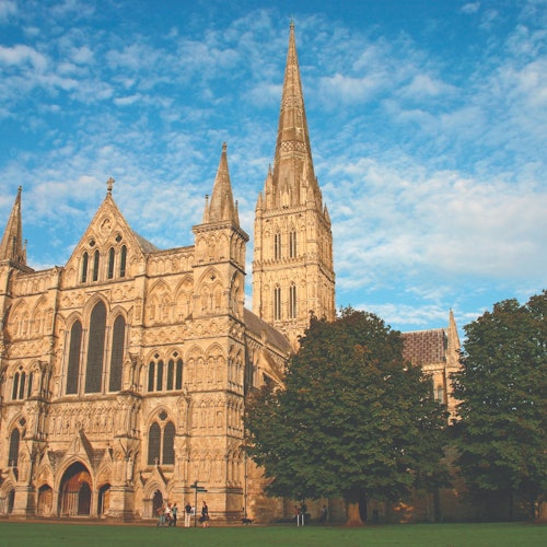 Stonehenge, Windsor Castle & Salisbury Cathedral: Entry Ticket + Guided Tour tickets in Salisbury