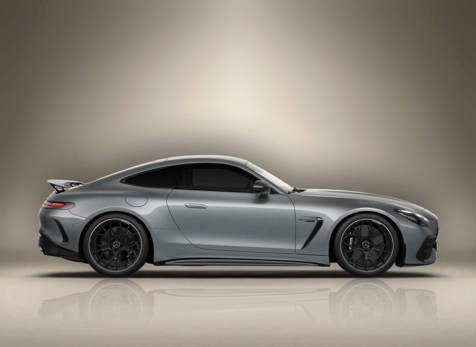 Location Mercedes-Benz AMG GT 63 S Gris à Dubaï – Keyz Rent | Supercar