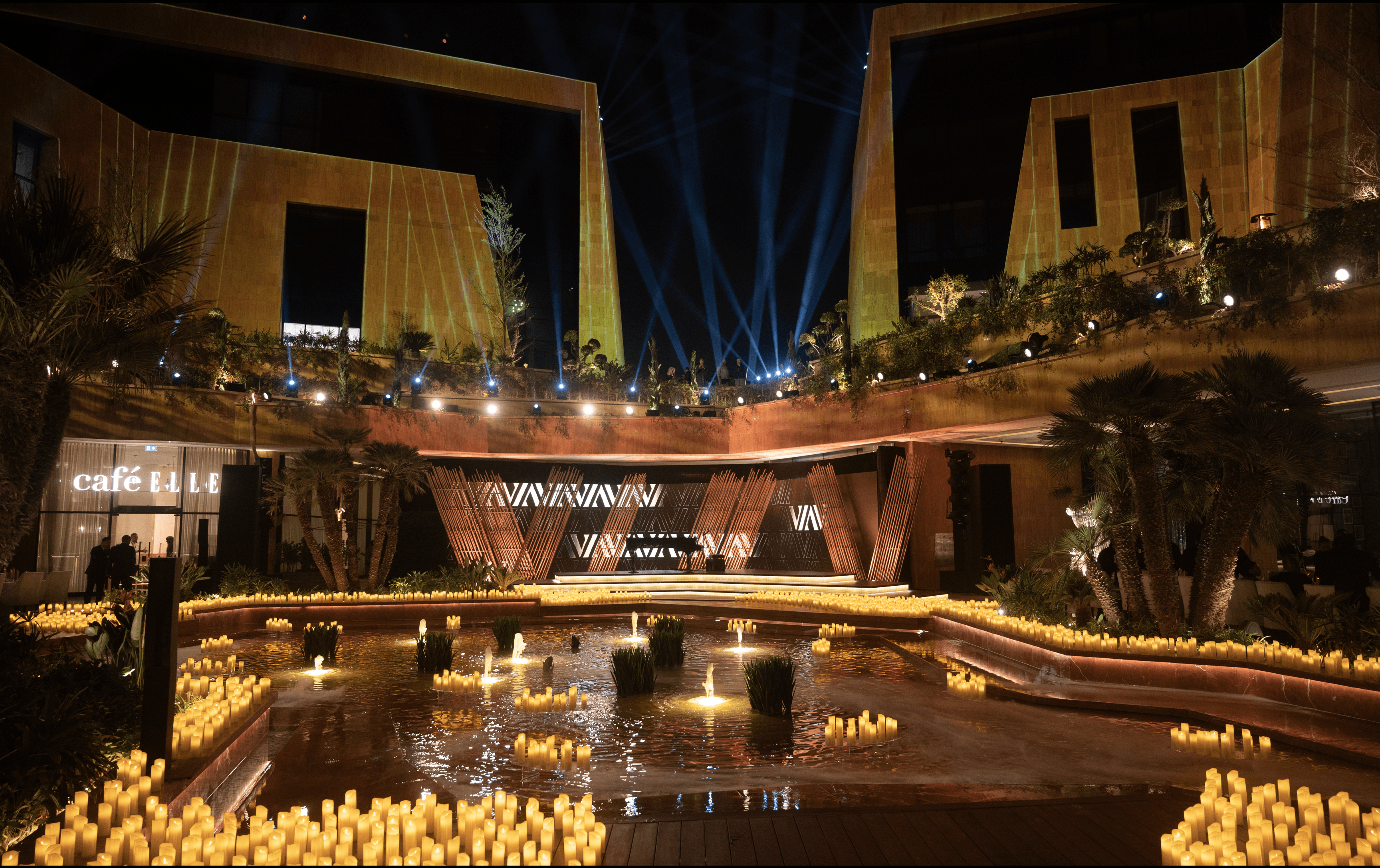 Ellie Goulding performs in an immersive world of clouds at Expo Dubai, scene blended AR with larger than life scenery