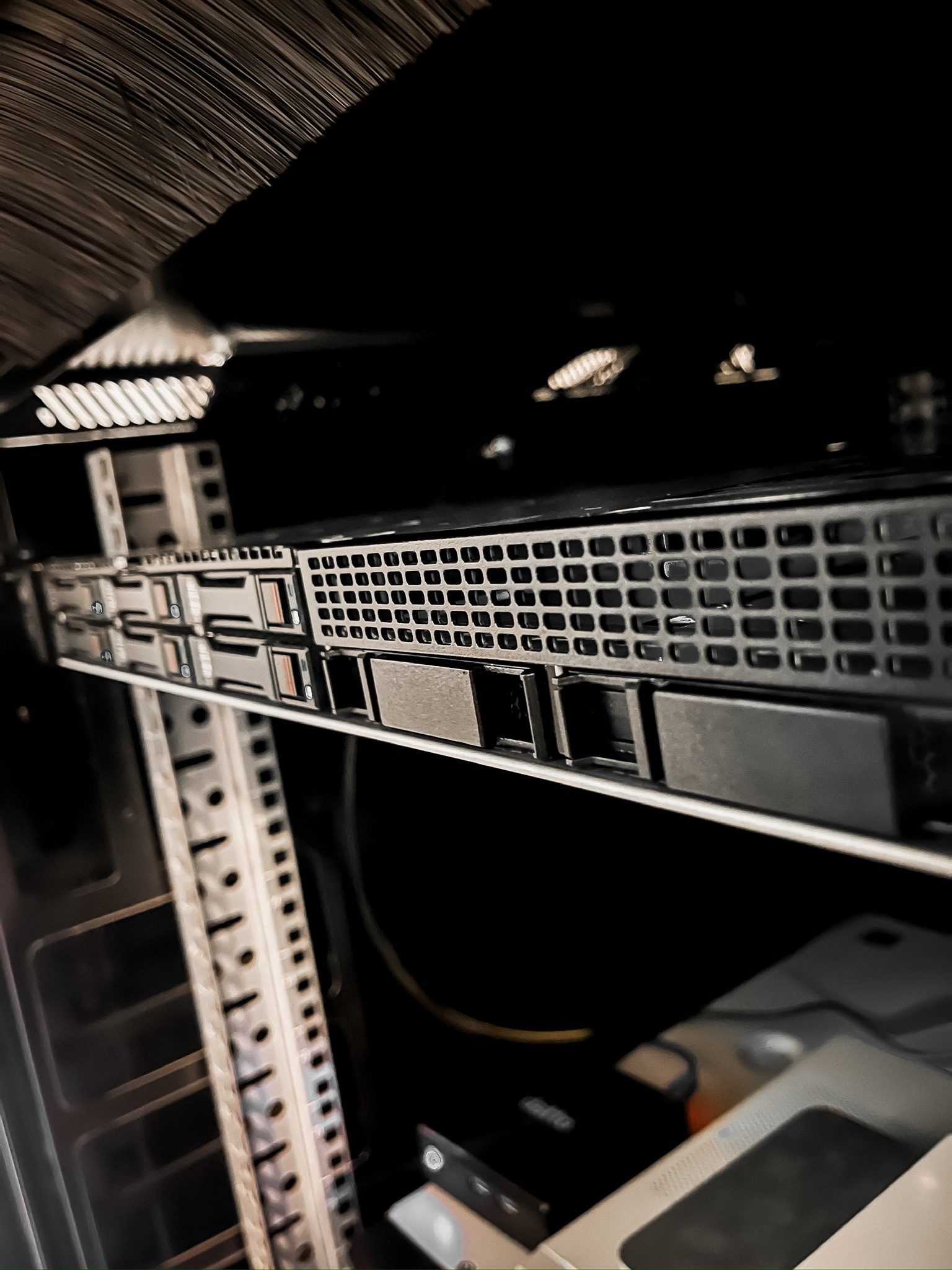 Meta Eagle Hyper V Server