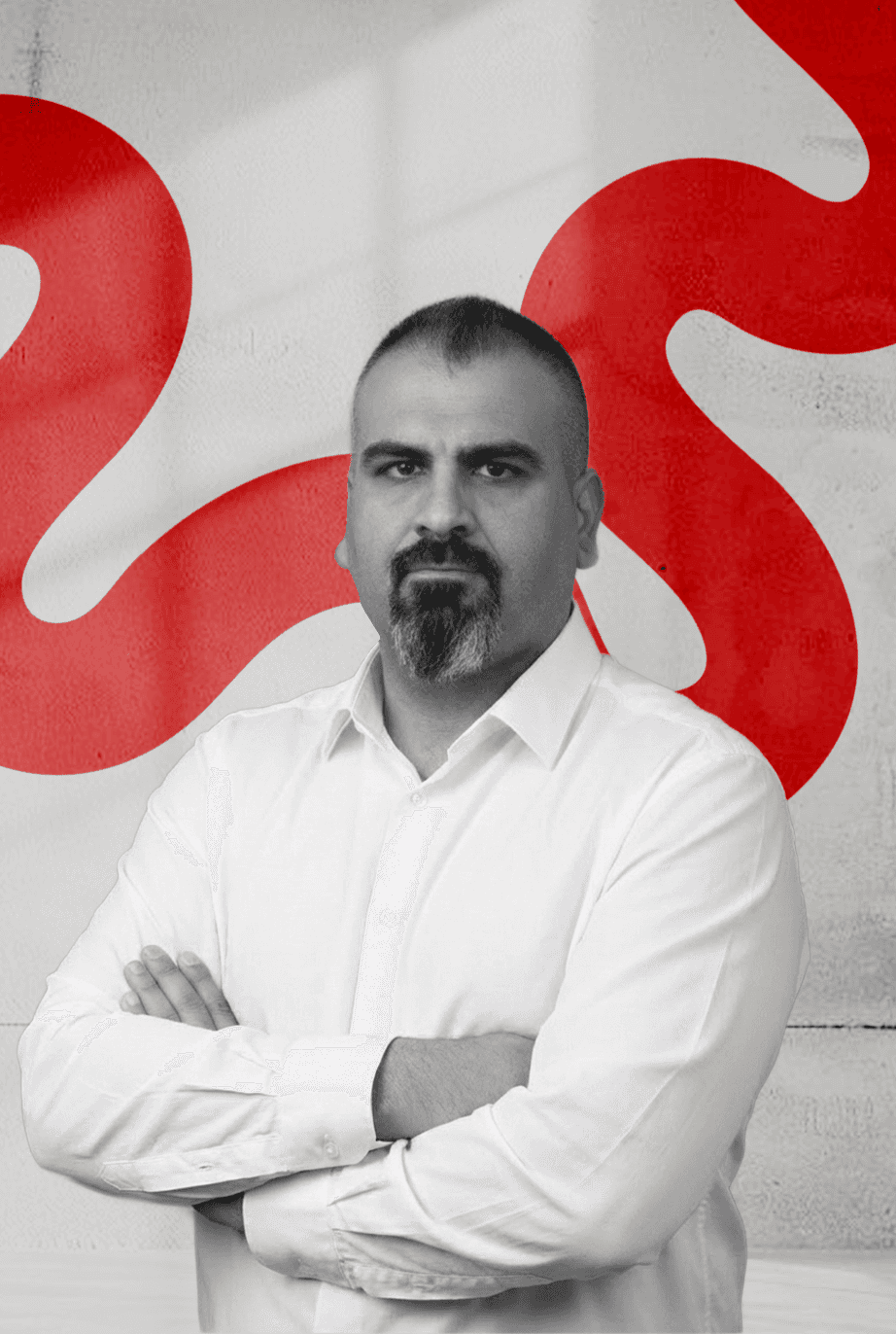 Portrait of a young girl with sunglasses