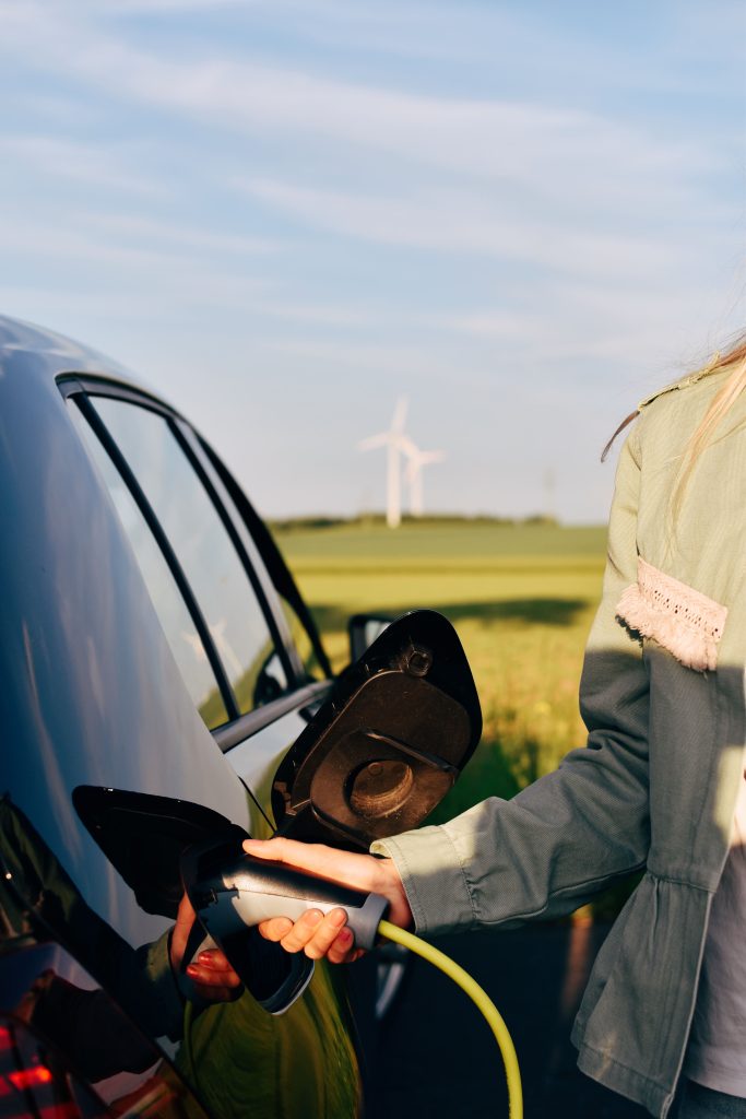 Come funziona il motore di un'auto elettrica