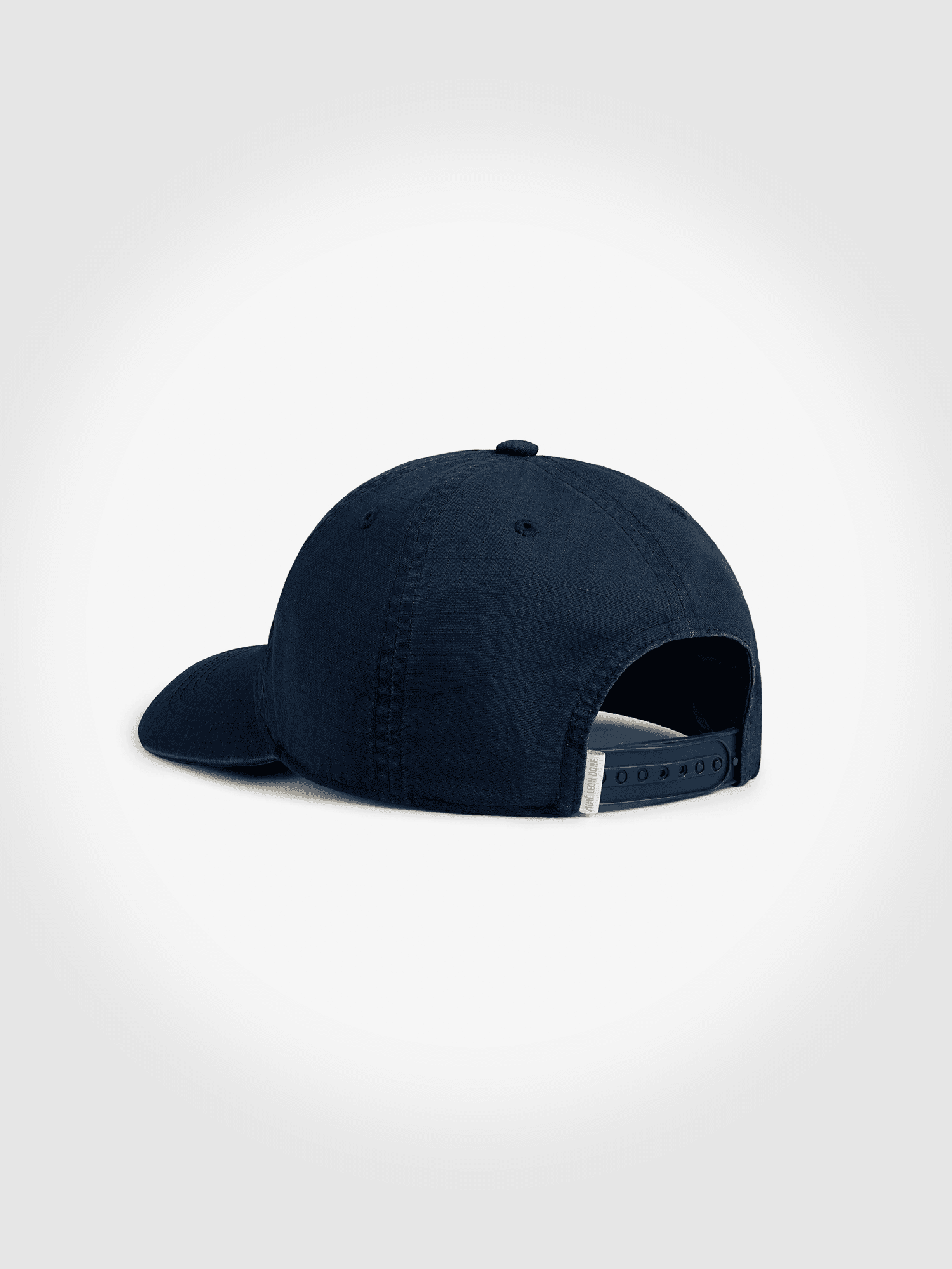 Heavyweight classic crew T-shirt in black — front view on model.