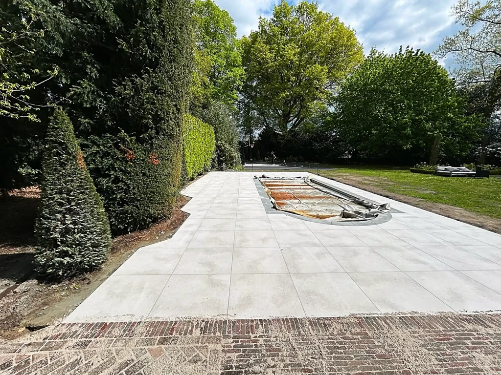 Voorbeeld van een gerealiseerd tuinproject door De Boogerd, met aandacht voor detail, duurzaamheid en maatwerk.