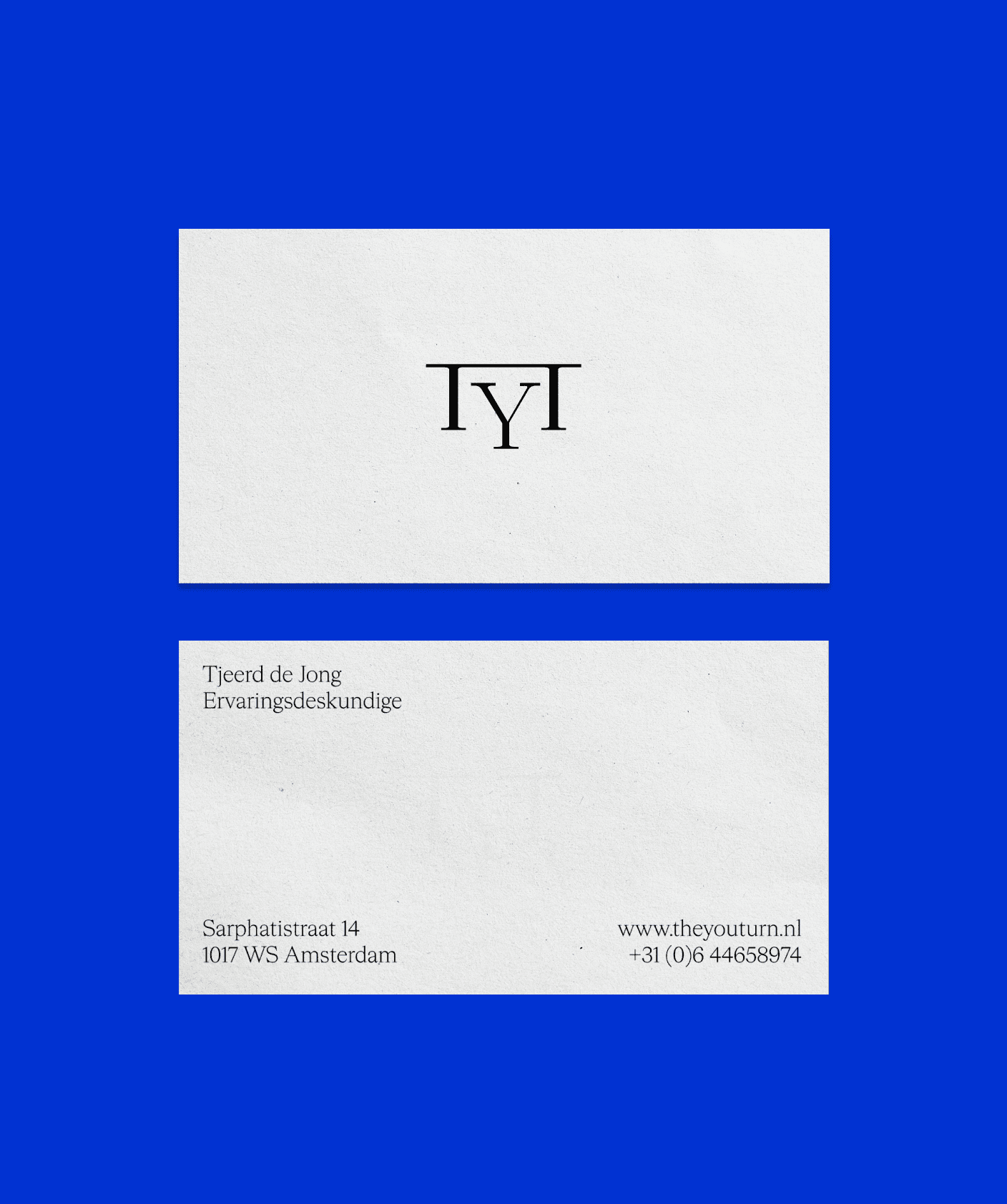 theyouturn business cards mockup by analogue agancy