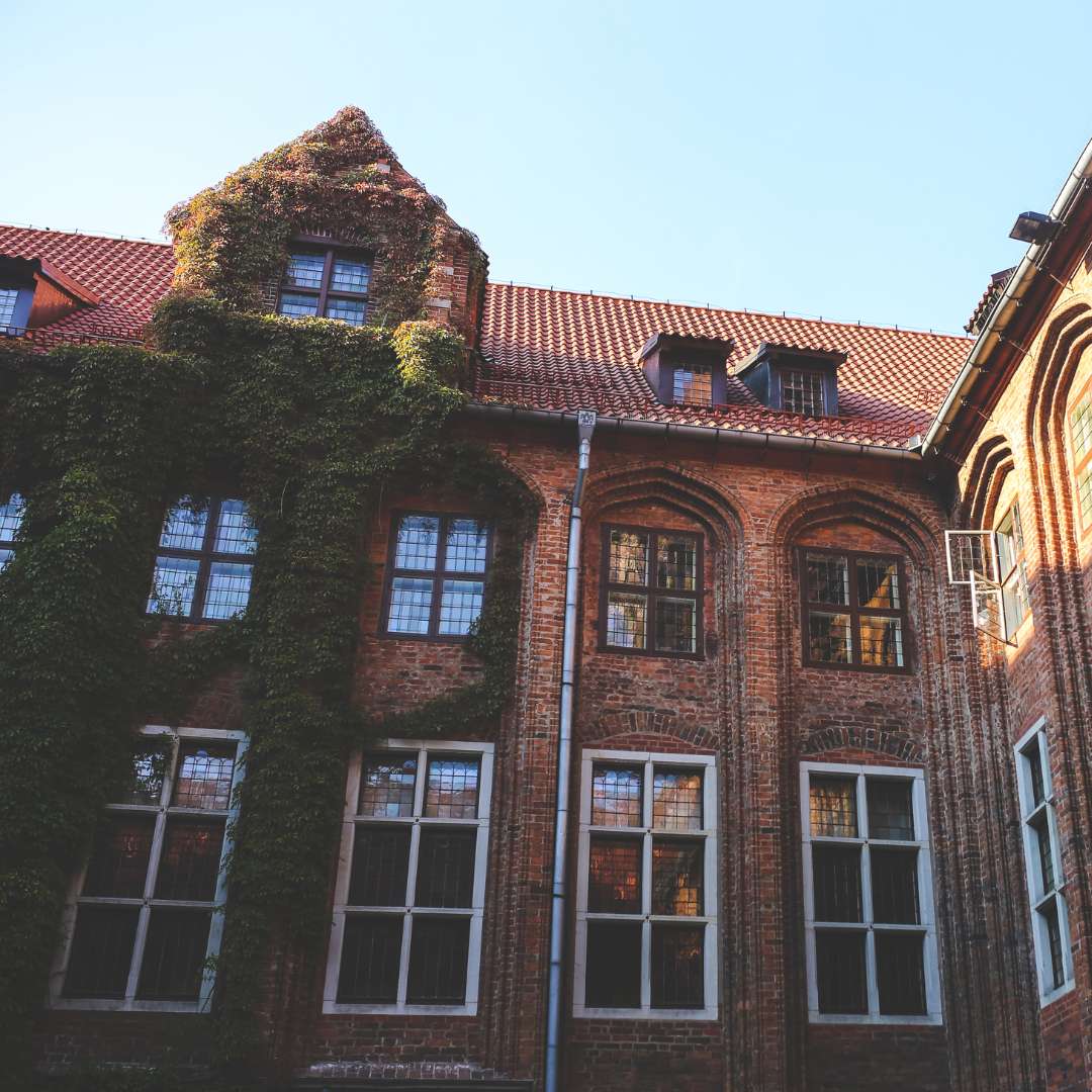 Budynek wspólnoty mieszkaniowej obsługiwanej przez Harmonia Nieruchomości