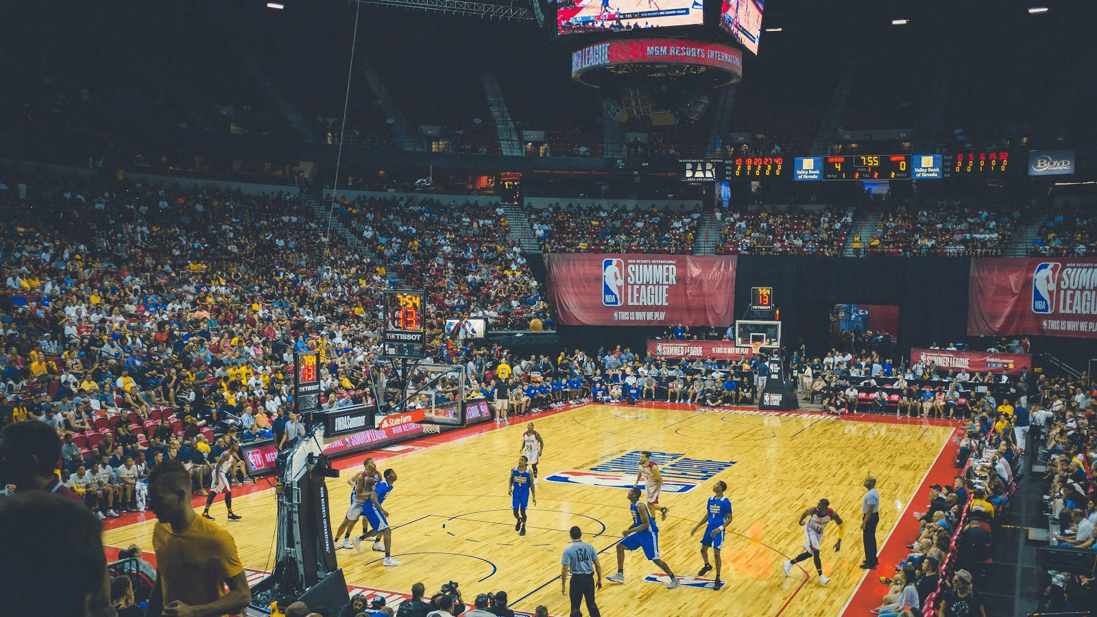 How to Design a March Madness Contest for a larger team (>500)?