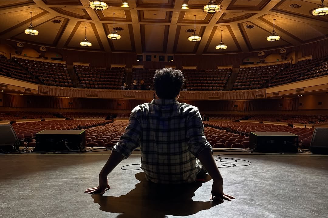 Samay Raina In Auditorium Before Show