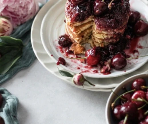 Delicious brunch spread with drinks
