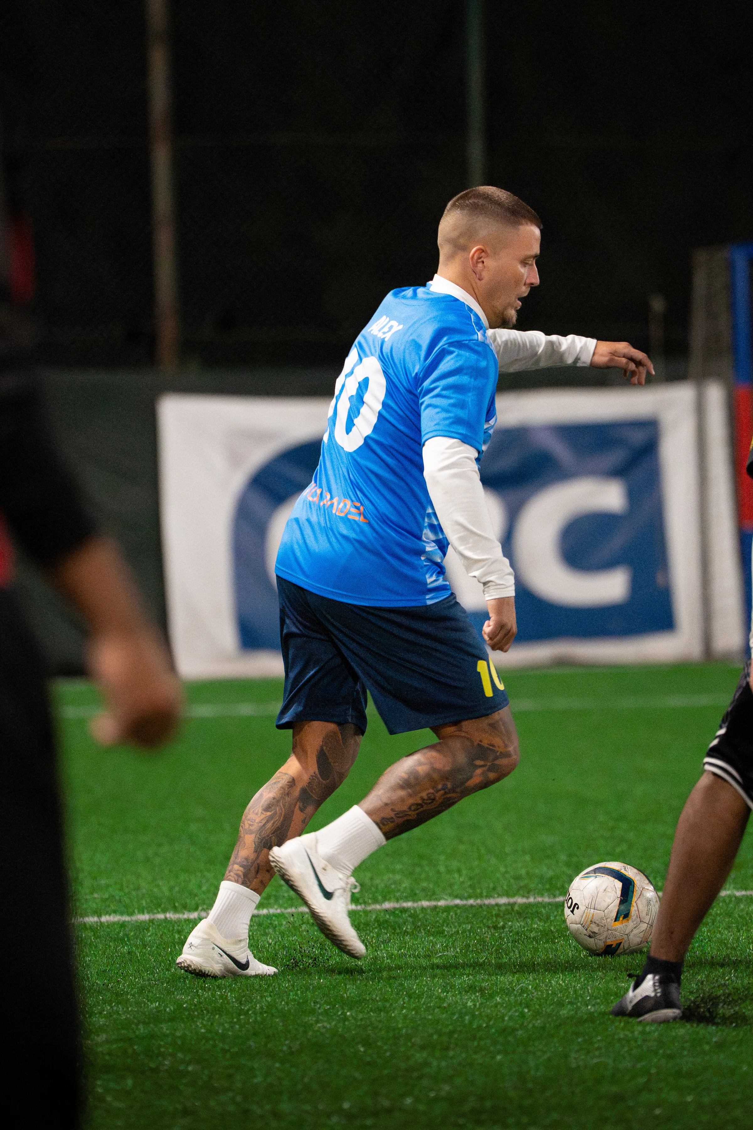 partido fútbol sala amigos Hospitalet, fotografía deportiva sala Barcelona, Nolan Pardo fotógrafo Barcelona 2026, fútbol sala interior Hospitalet