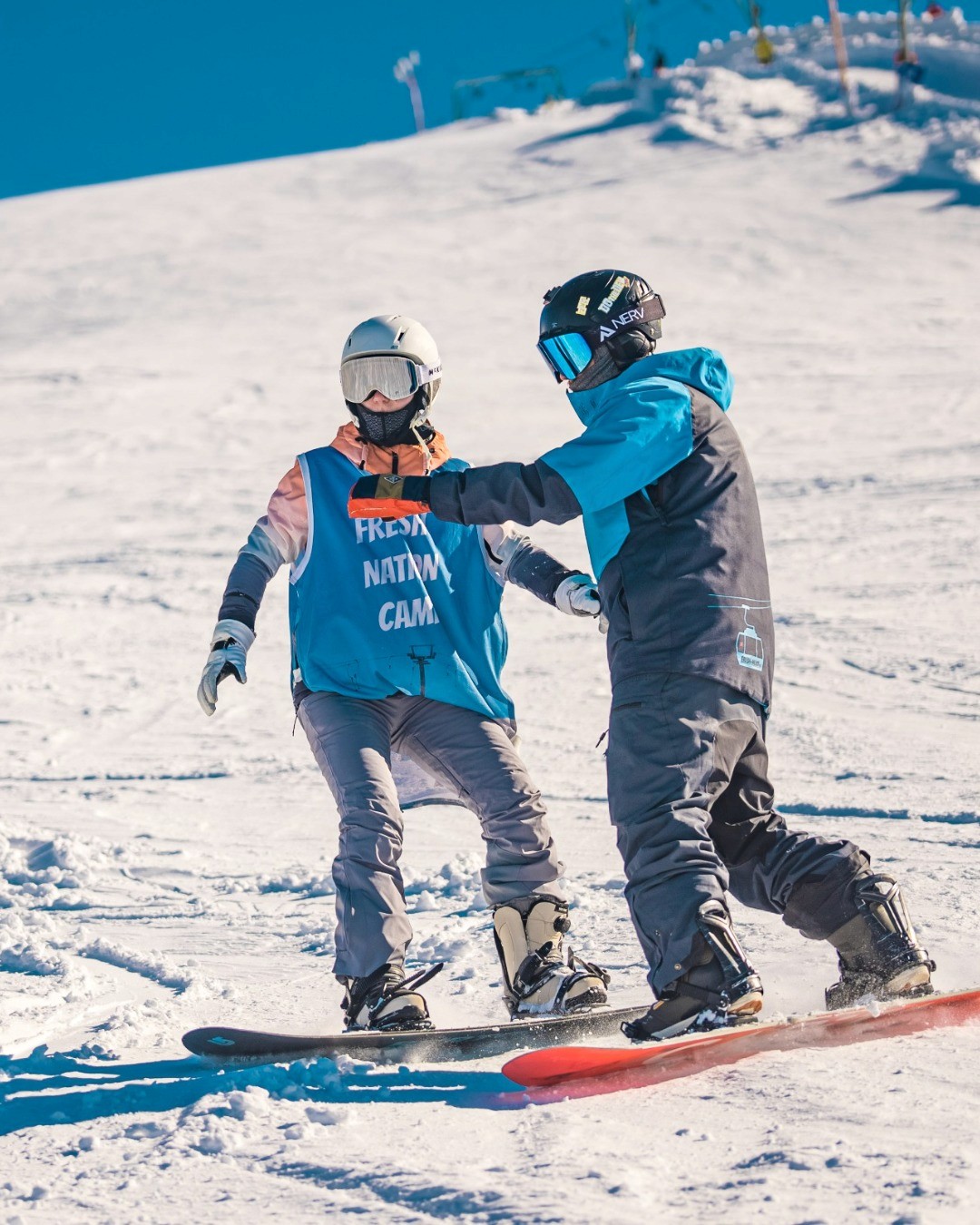 curs instructori acreditat snowboard si ski