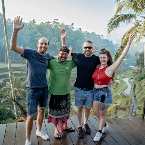 與 TripGuru 一同享受無 hassle 的旅遊體驗，包括交通、導遊和精心策劃的停留點。