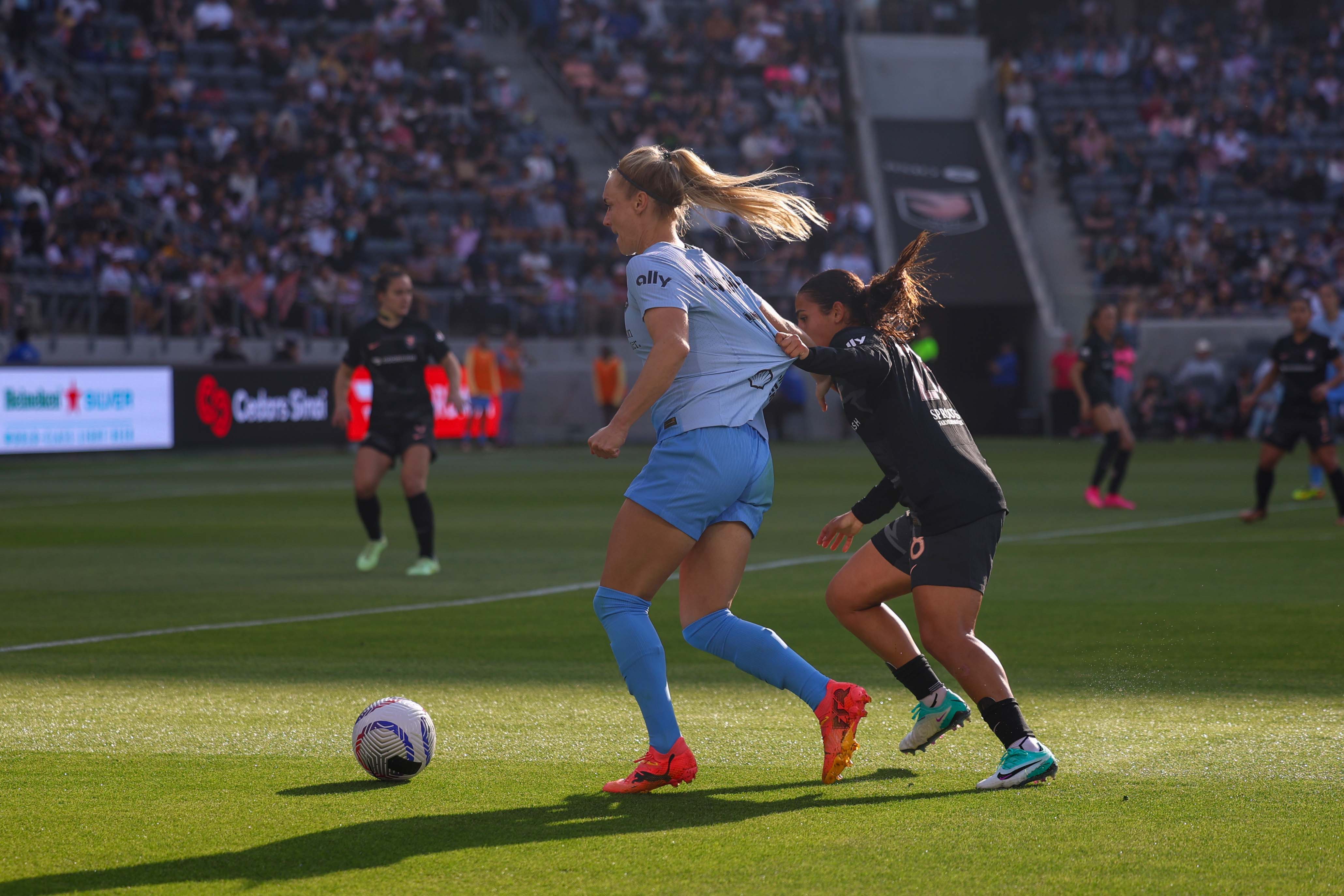 Elizabeth Agazaryan/Undrafted
