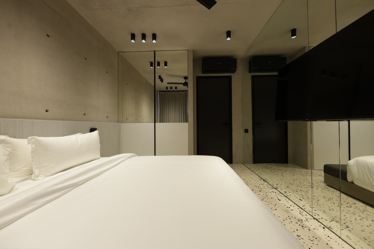 Luxury 6-bedroom villa in Kabakaba, Seseh